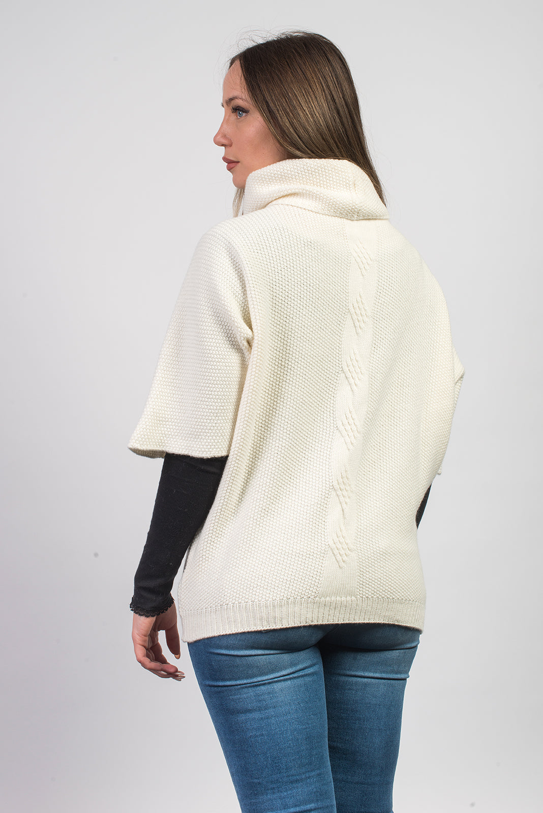 Women's cable-knit cashmere blend sweater, colour Cream, view 3 | Dalle Piane Cashmere