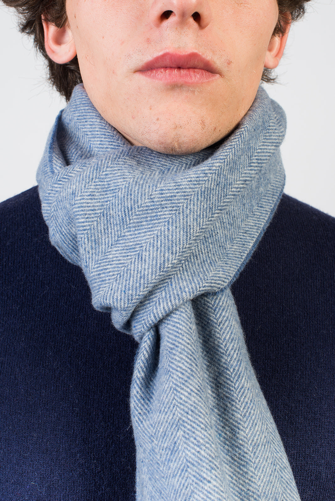 Herringbone wool and cashmere scarf, colour Sky, view 4 | Dalle Piane Cashmere