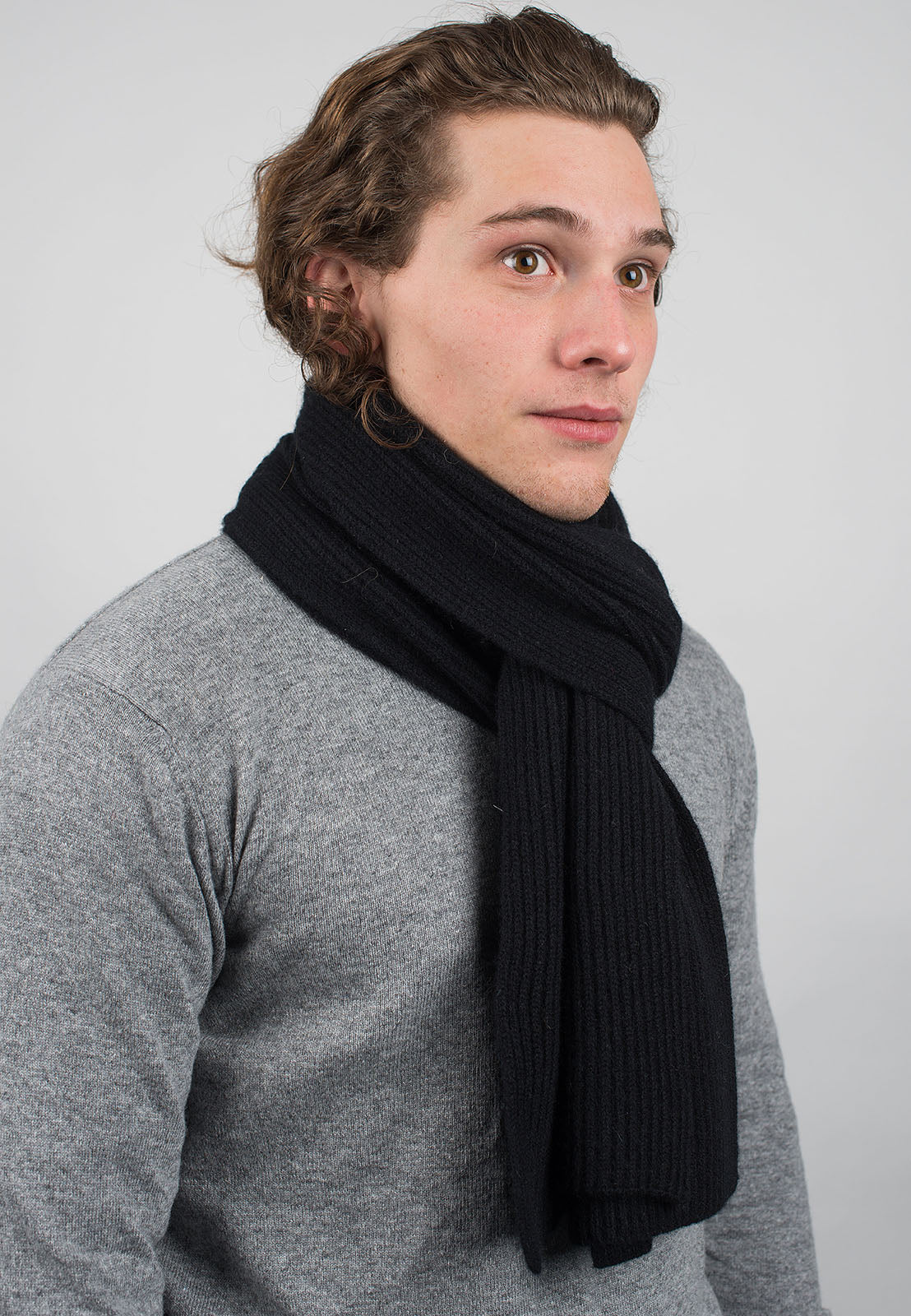 Men's fisherman's rib 100% cashmere scarf, colour Black, view 2 | Dalle Piane Cashmere
