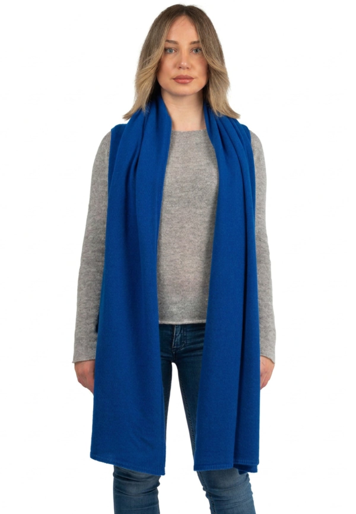 Women's 100% cashmere wrap, colour Electric Blue | Dalle Piane Cashmere