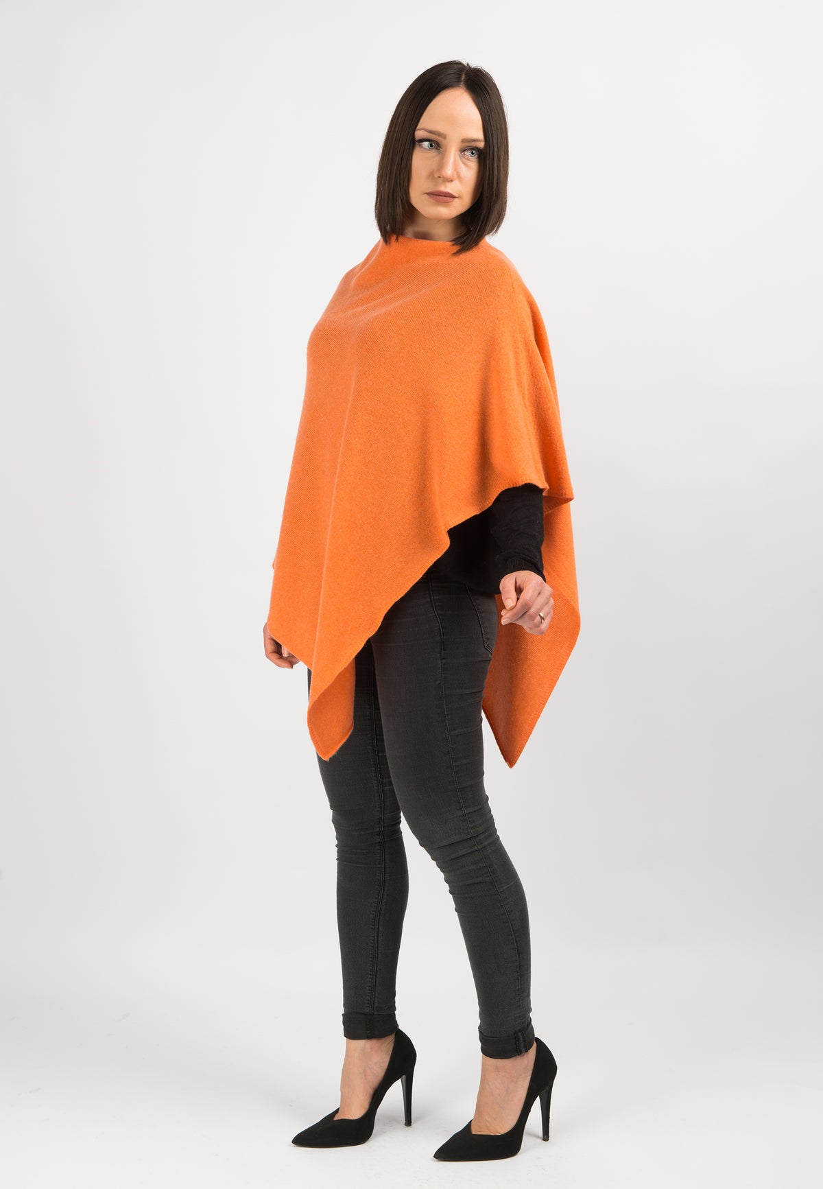 100% cashmere poncho, colour Orange, view 2 | Dalle Piane Cashmere