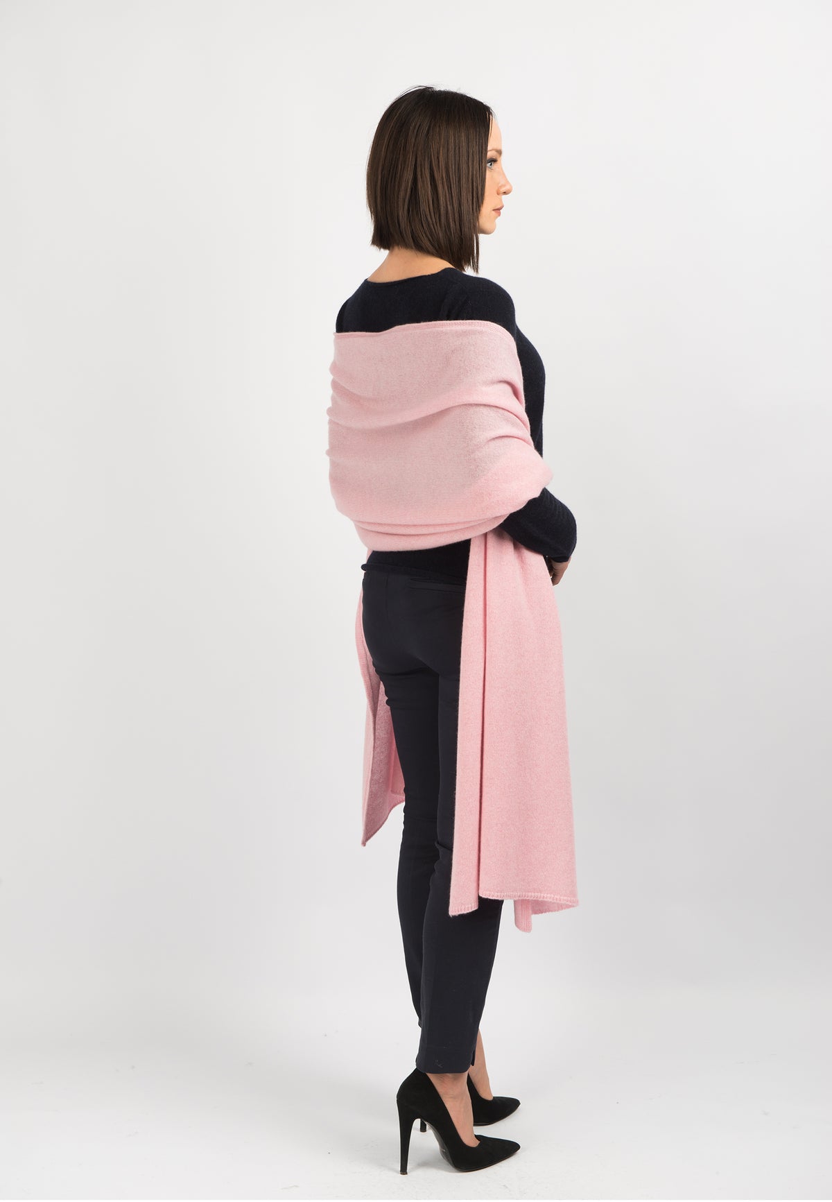 Women's 100% cashmere wrap, colour Pink, view 3 | Dalle Piane Cashmere