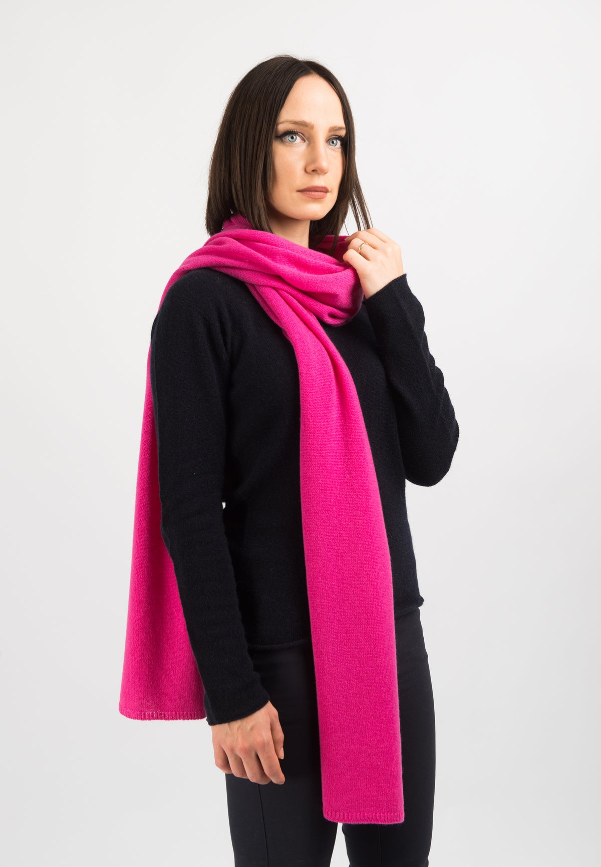 Women's wide 100% cashmere scarf, colour Fuchsia, view 2 | Dalle Piane Cashmere