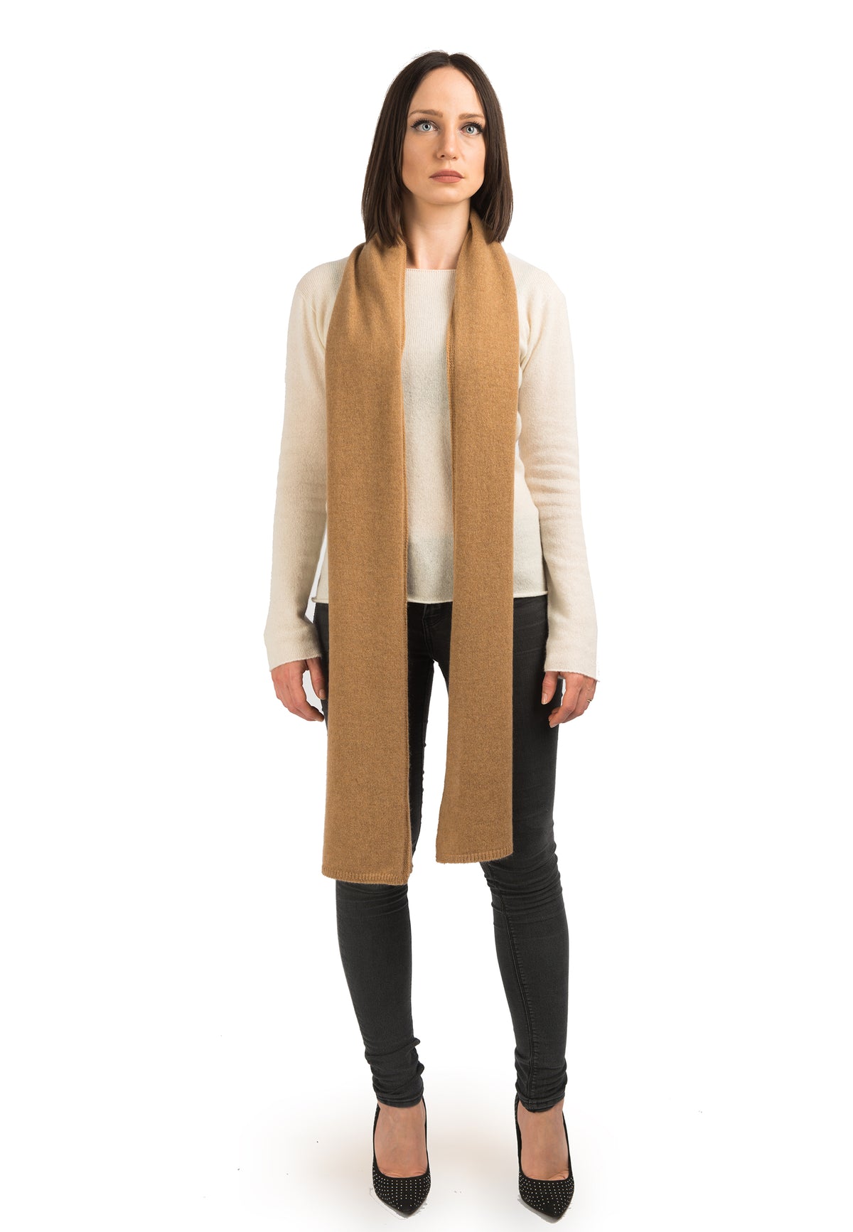 Women's wide 100% cashmere scarf, colour Camel | Dalle Piane Cashmere
