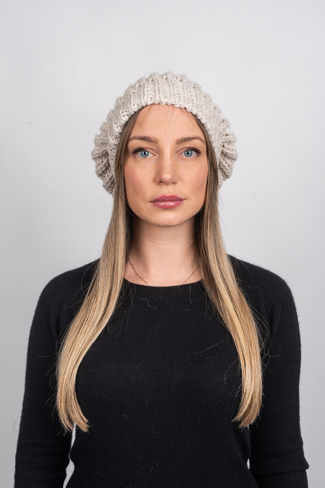 Women's fisherman's rib beanie, colour Beige, view 3 | Dalle Piane Cashmere