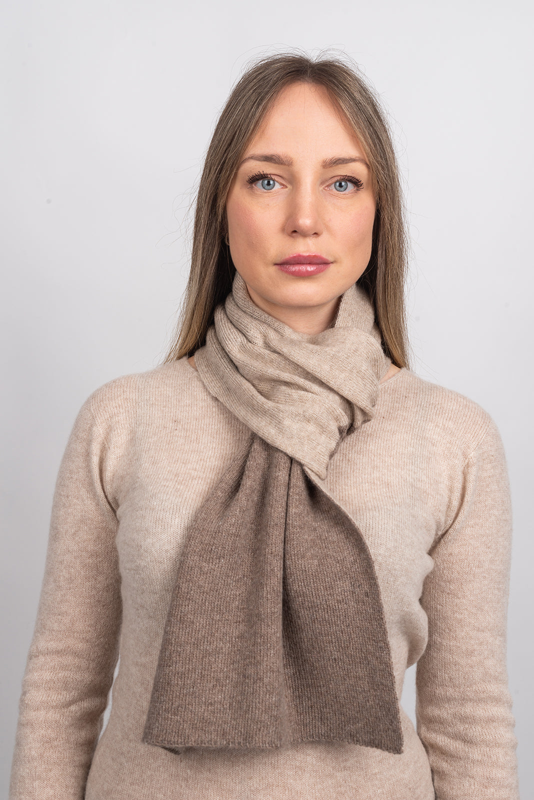 Women's reversible cashmere blend neck warmer, colour Beige-Mink, view 3 | Dalle Piane Cashmere