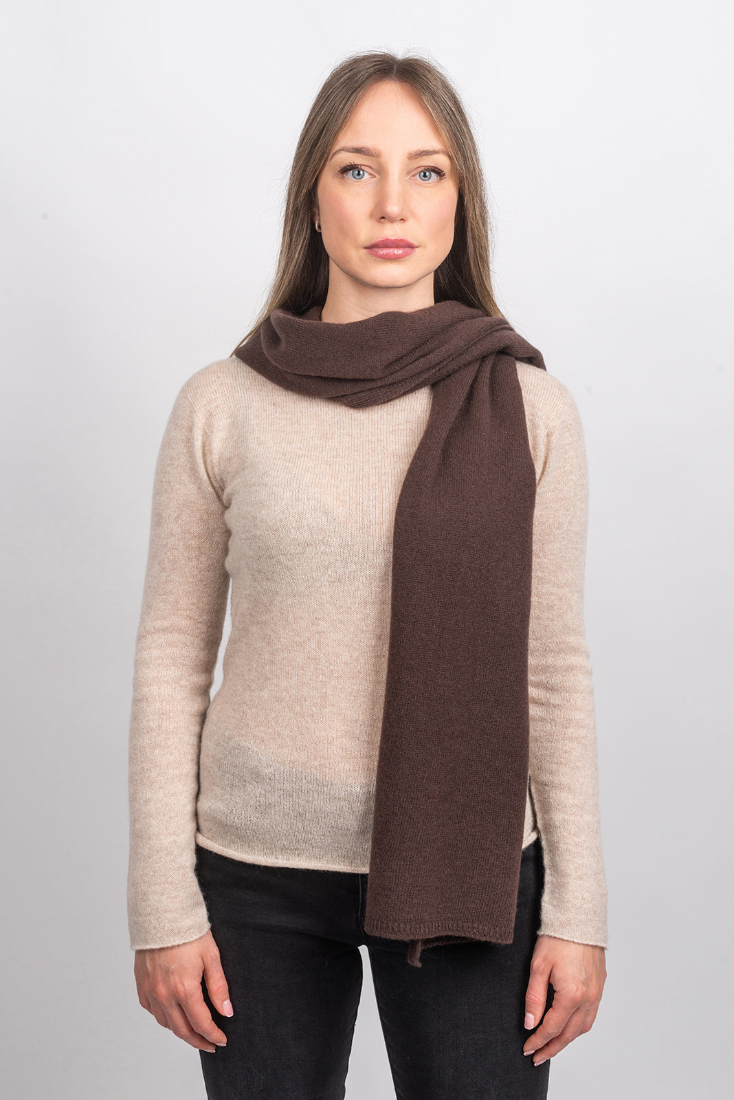 Women's wide 100% cashmere scarf, colour Brown, view 2 | Dalle Piane Cashmere