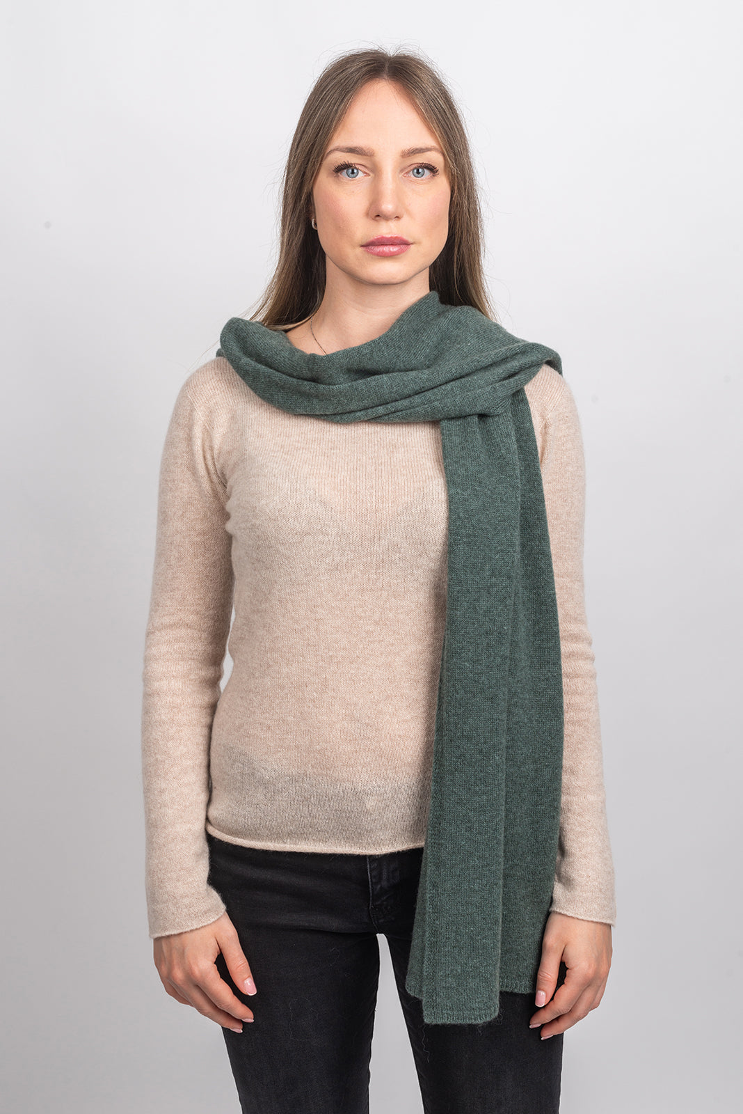 Women's wide 100% cashmere scarf, colour Sage Green, view 2 | Dalle Piane Cashmere