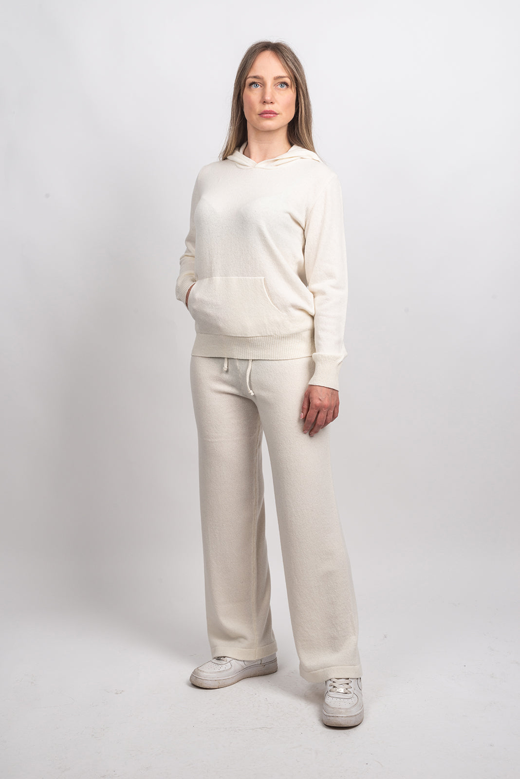 Women's cashmere blend trousers, colour White, view 3 | Dalle Piane Cashmere