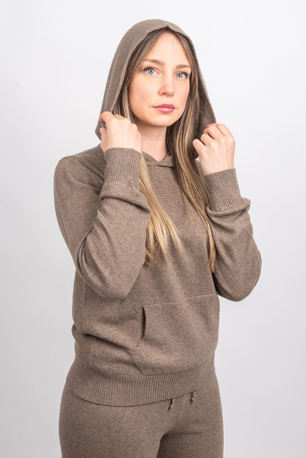 Women's hooded cashmere blend sweatshirt, colour Mink, view 5 | Dalle Piane Cashmere