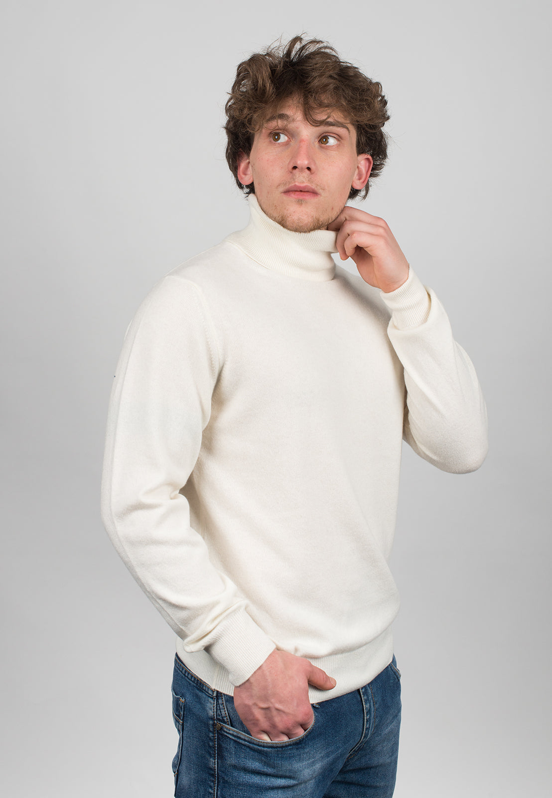 Men's cashmere blend turtleneck, colour Cream, view 3 | Dalle Piane Cashmere