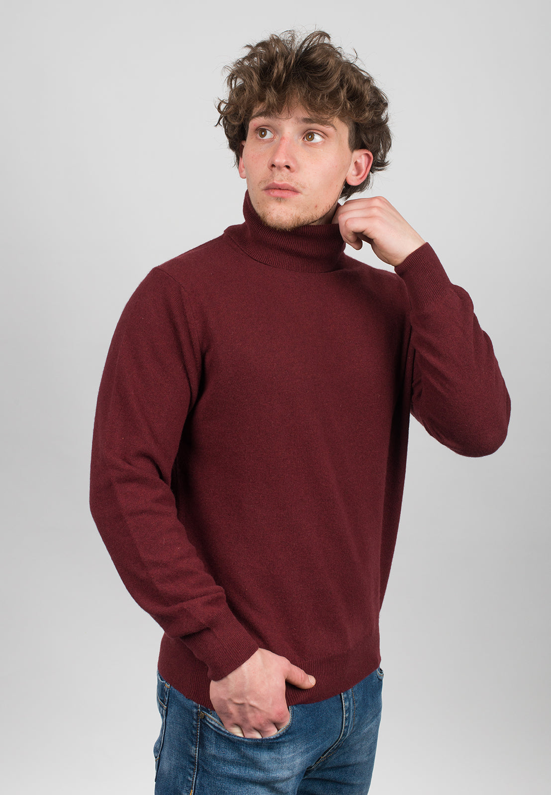 Men's cashmere blend turtleneck, colour Bordeaux, view 3 | Dalle Piane Cashmere
