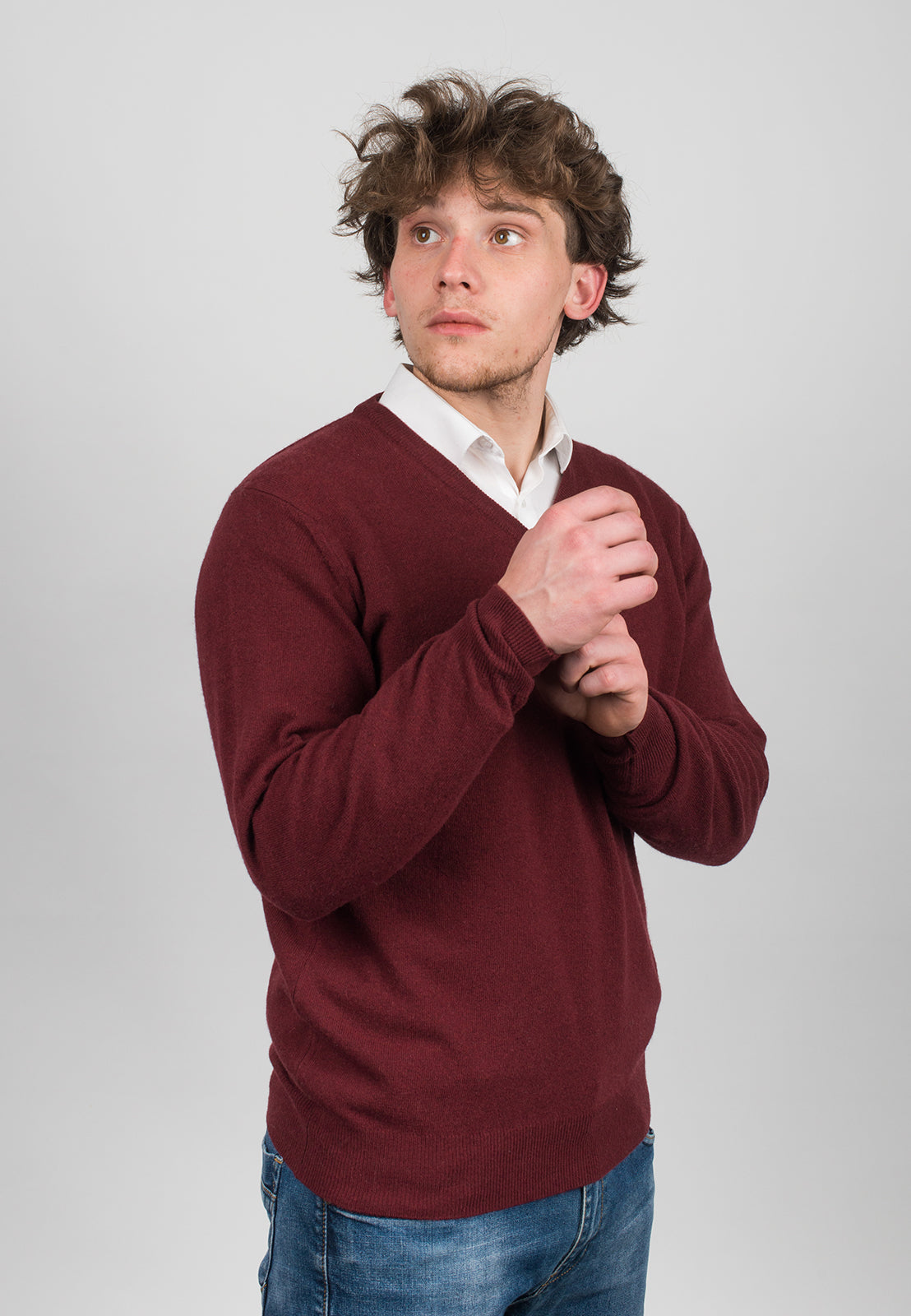 Men's cashmere blend V-neck, colour Bordeaux, view 3 | Dalle Piane Cashmere