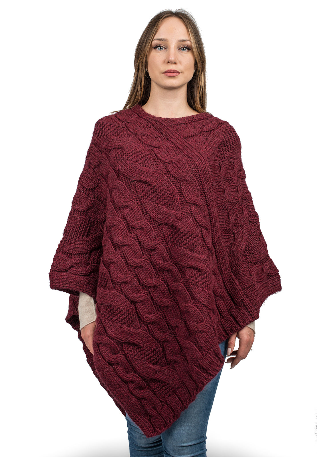 Cable-knit V-neck poncho, colour Bordeaux | Dalle Piane Cashmere