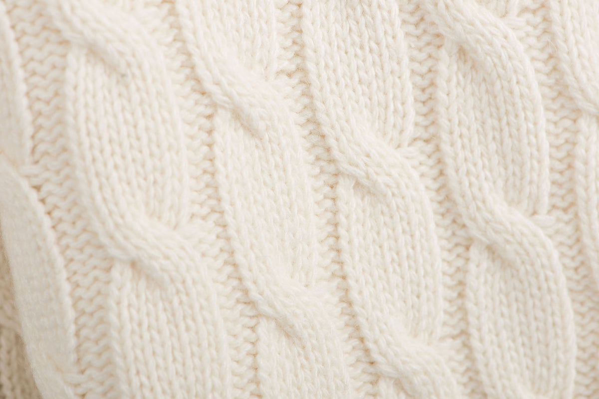 Cable-knit 100% cashmere throw, colour Cream, view 2 | Dalle Piane Cashmere