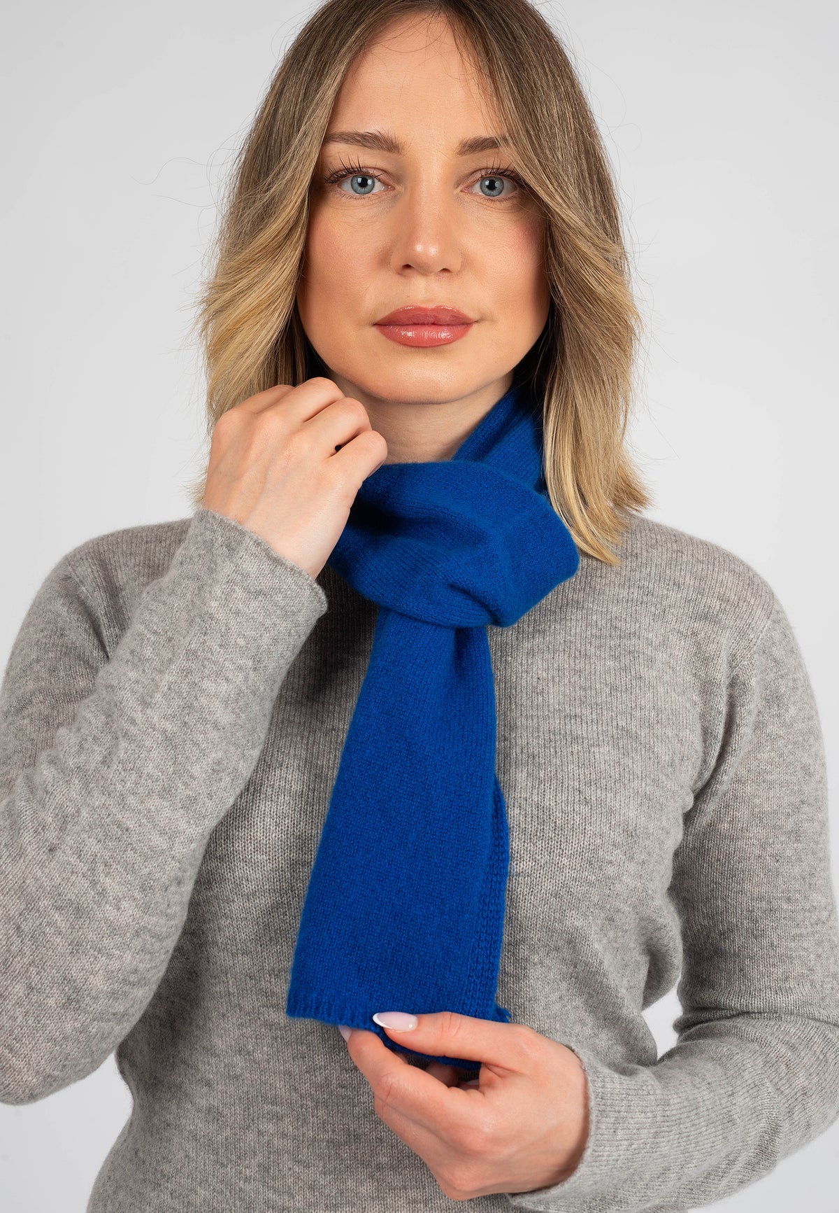 Women's 100% cashmere skinny scarf