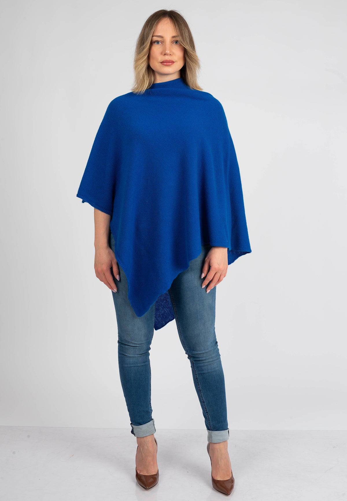 100% cashmere poncho, colour Electric Blue, view 2 | Dalle Piane Cashmere