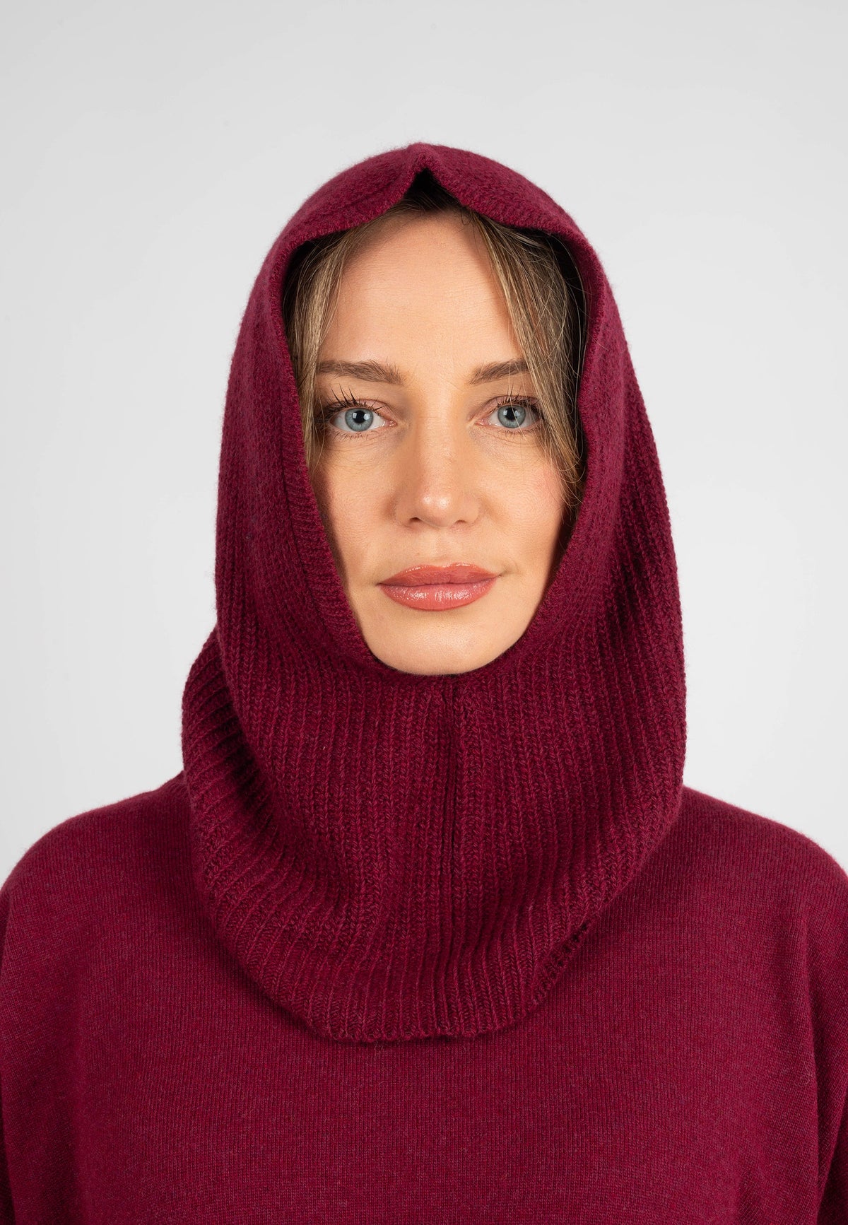 Cashmere blend balaclava, colour Bordeaux | Dalle Piane Cashmere