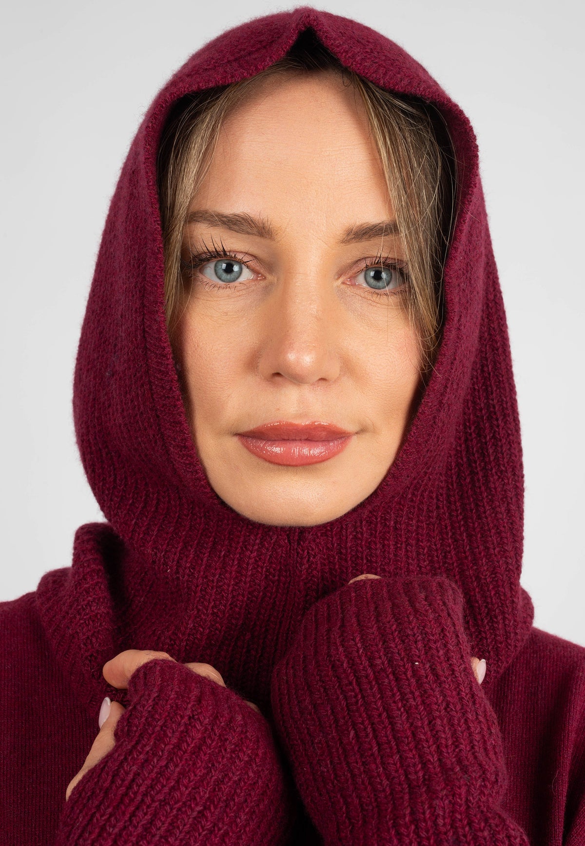 Cashmere blend balaclava, colour Bordeaux, view 3 | Dalle Piane Cashmere