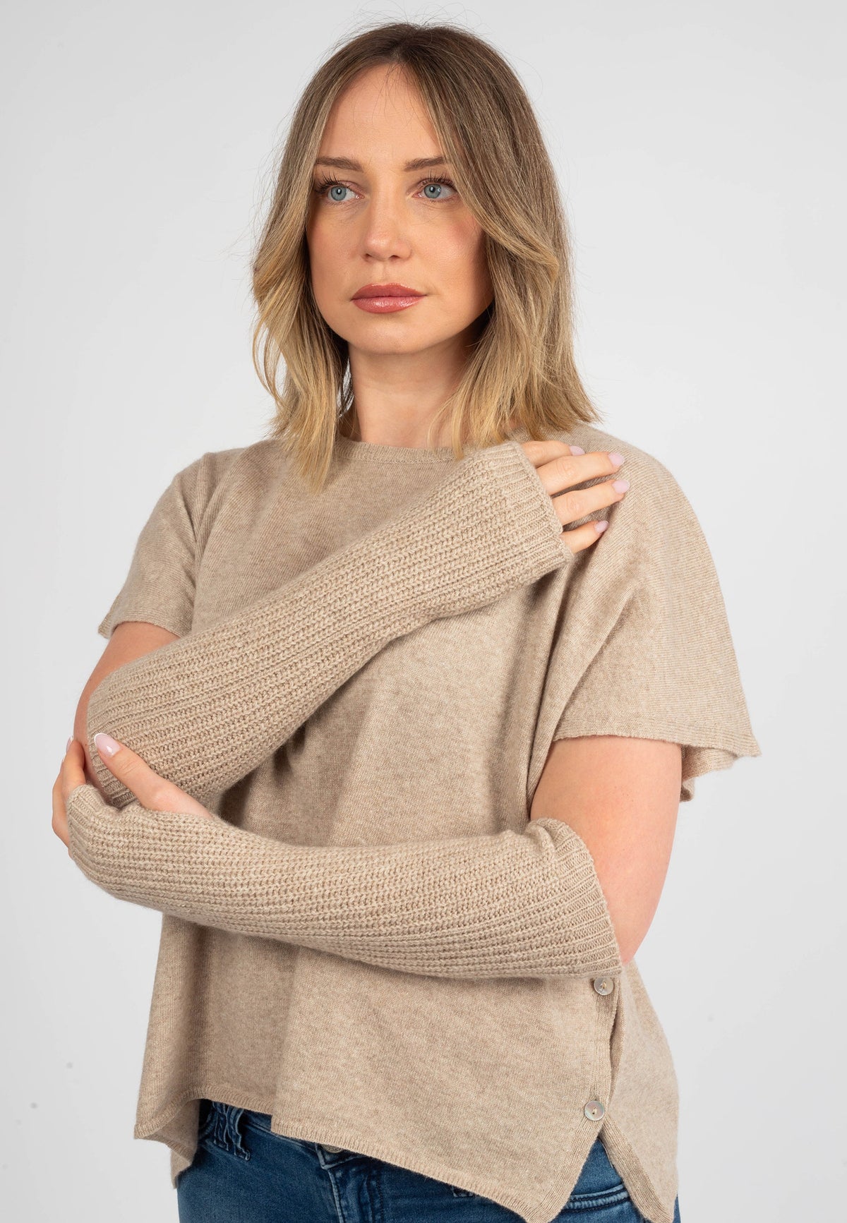 Women's cashmere blend arm warmers, colour Beige, view 4 | Dalle Piane Cashmere