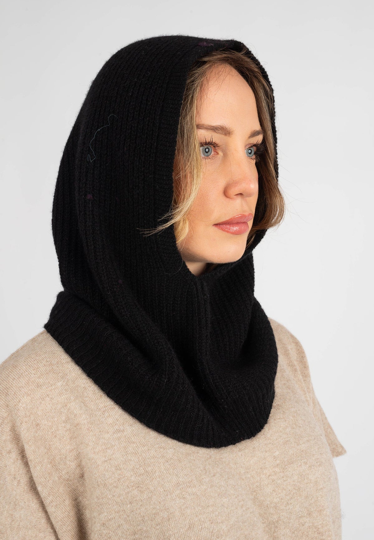 Cashmere blend balaclava, colour Black, view 2 | Dalle Piane Cashmere