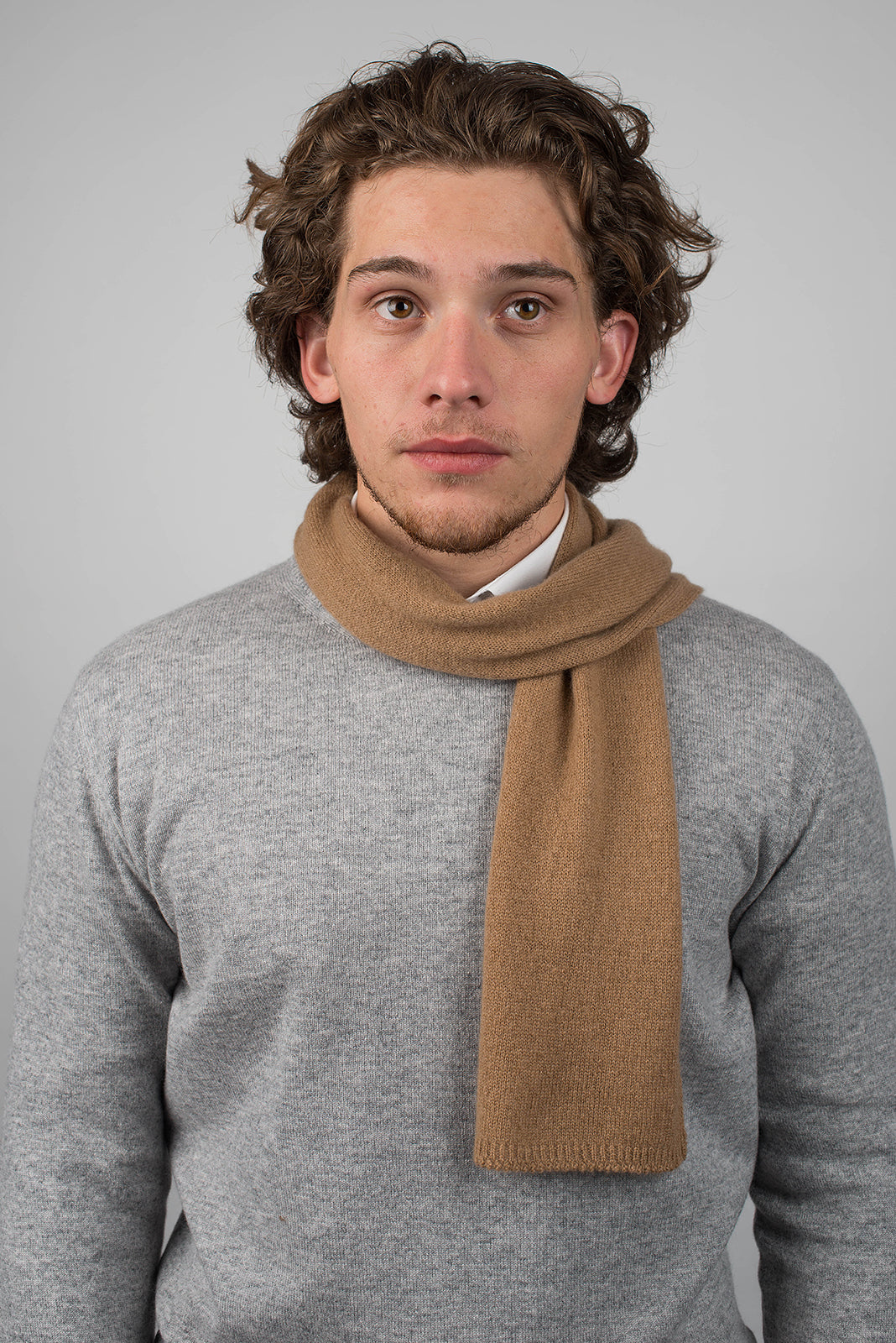 Men's 100% cashmere skinny scarf, colour Camel, view 2 | Dalle Piane Cashmere