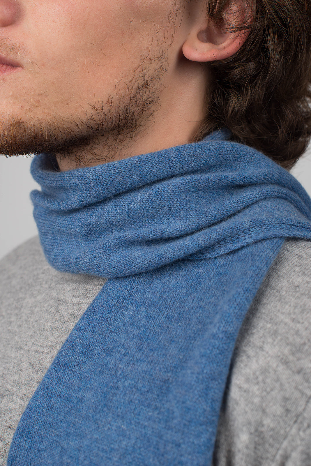 Men's 100% cashmere skinny scarf, colour Light Blue, view 3 | Dalle Piane Cashmere