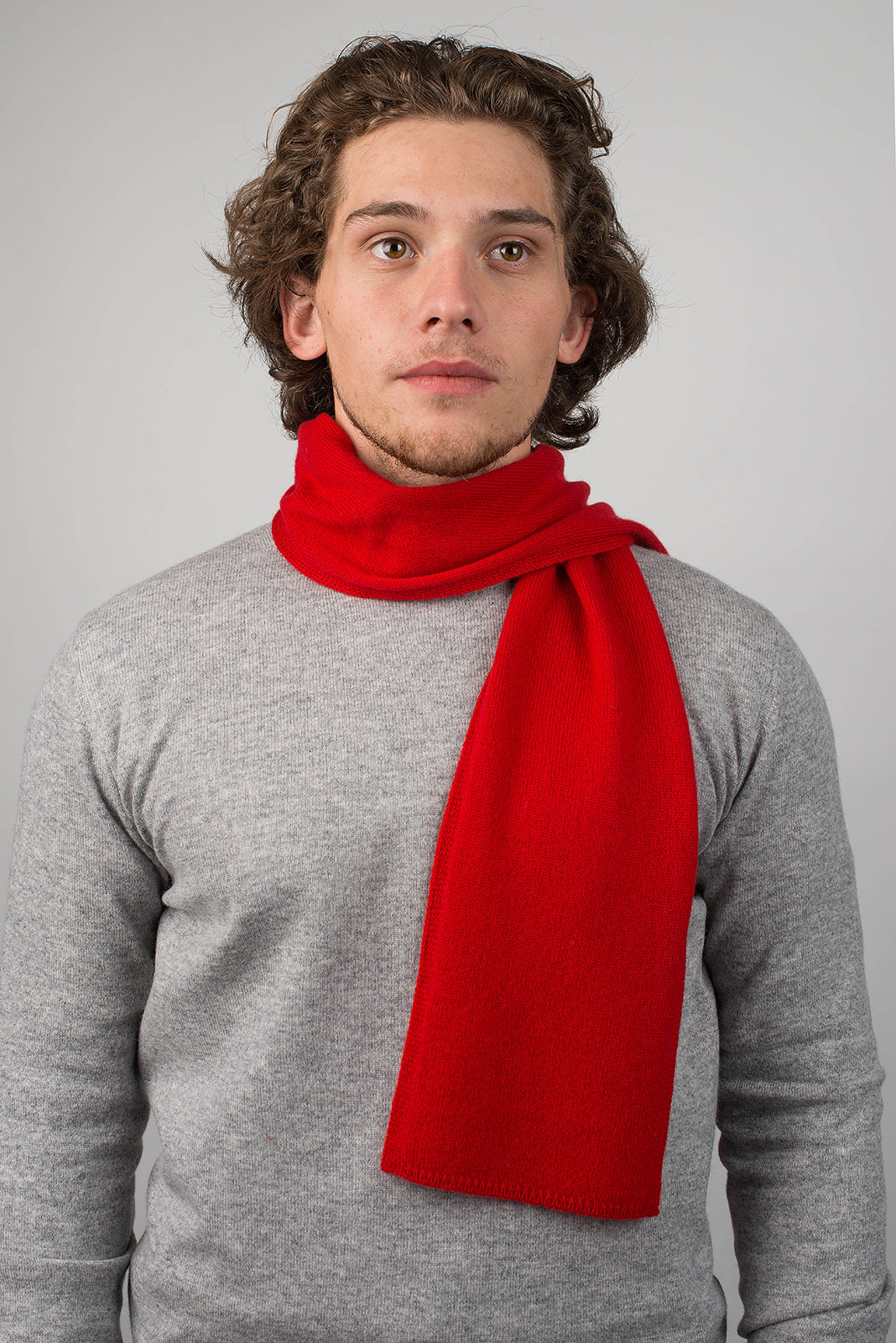 Men's 100% cashmere skinny scarf, colour Red, view 2 | Dalle Piane Cashmere