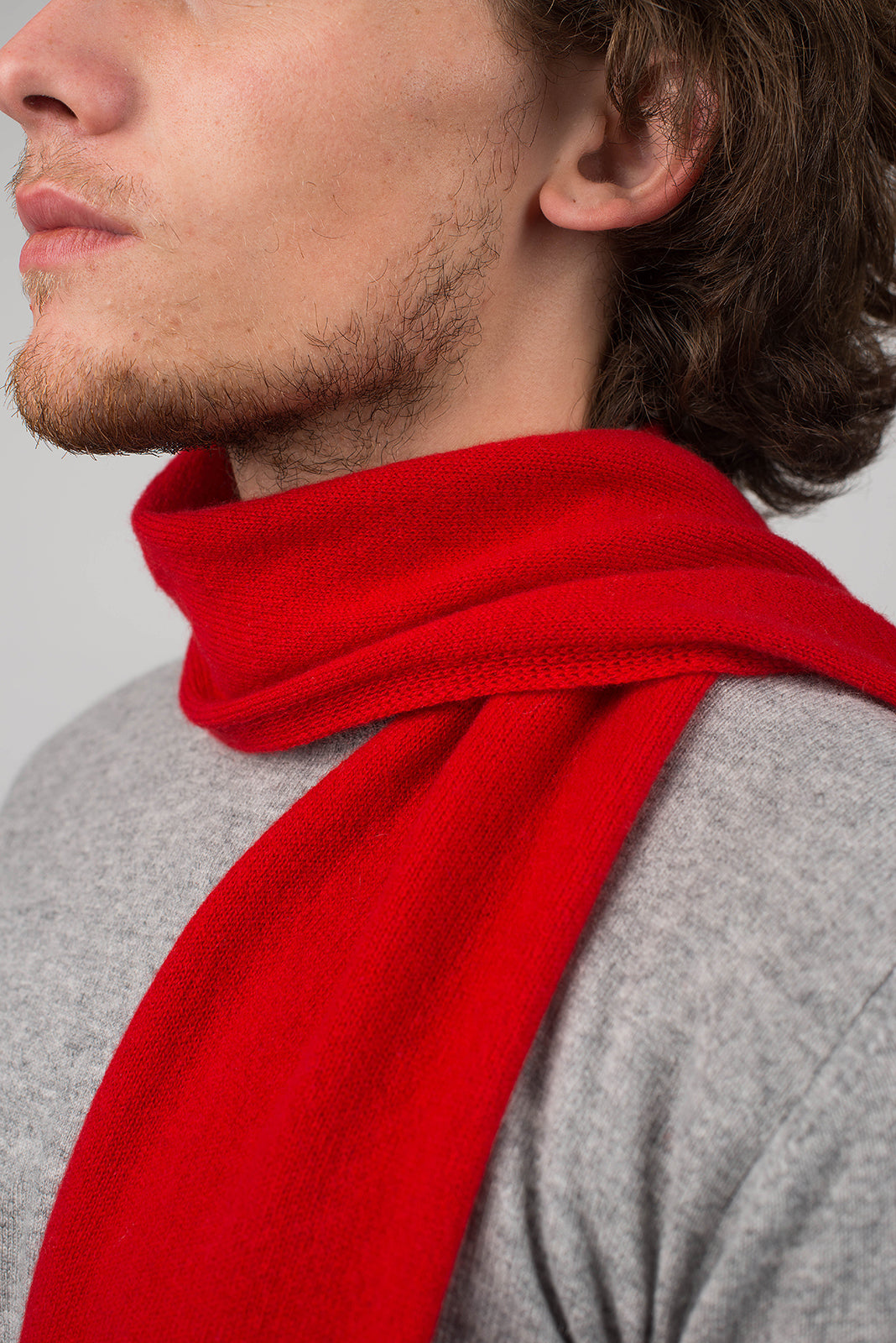 Men's 100% cashmere skinny scarf, colour Red, view 3 | Dalle Piane Cashmere