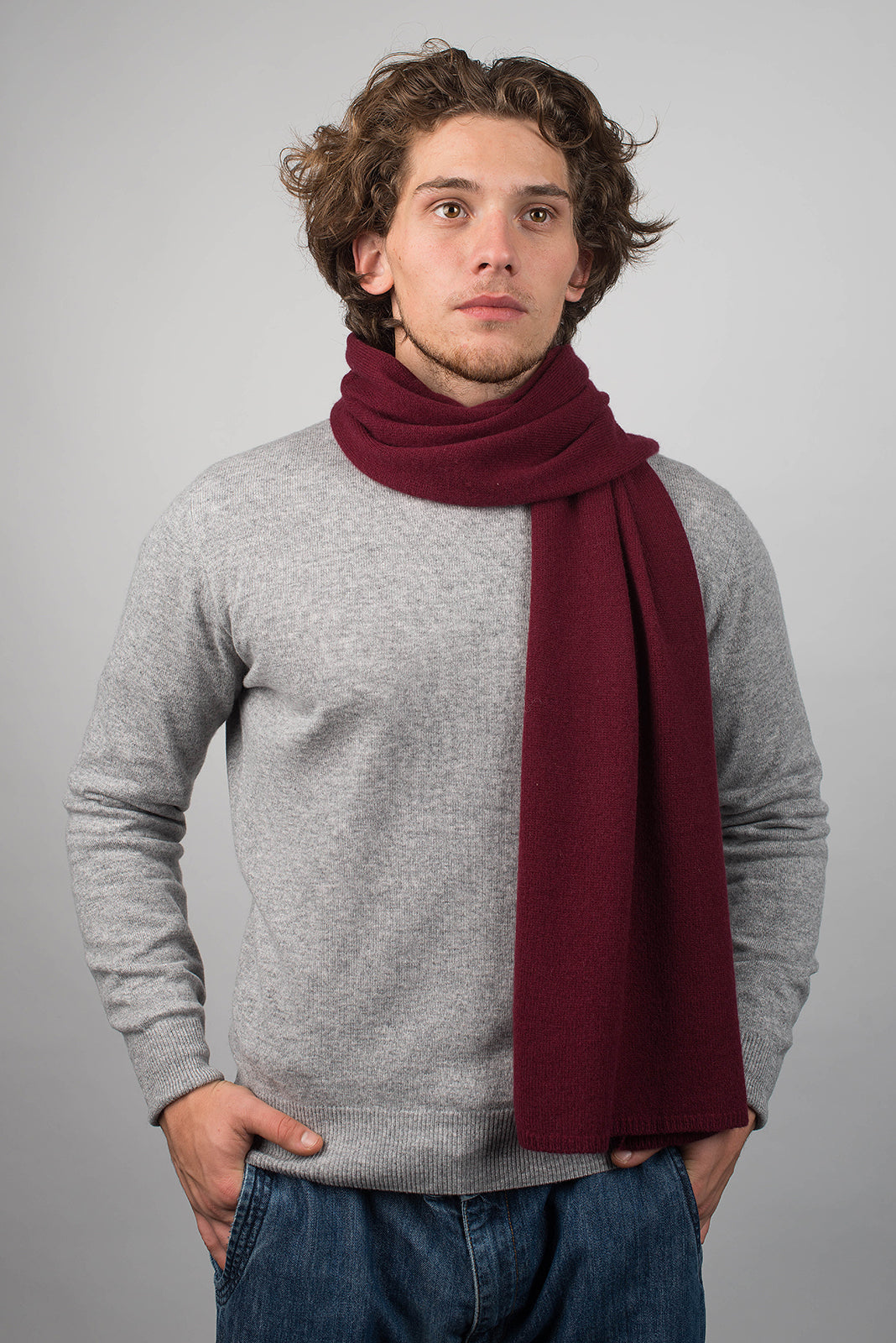 Men's wide 100% cashmere scarf, colour Bordeaux, view 2 | Dalle Piane Cashmere