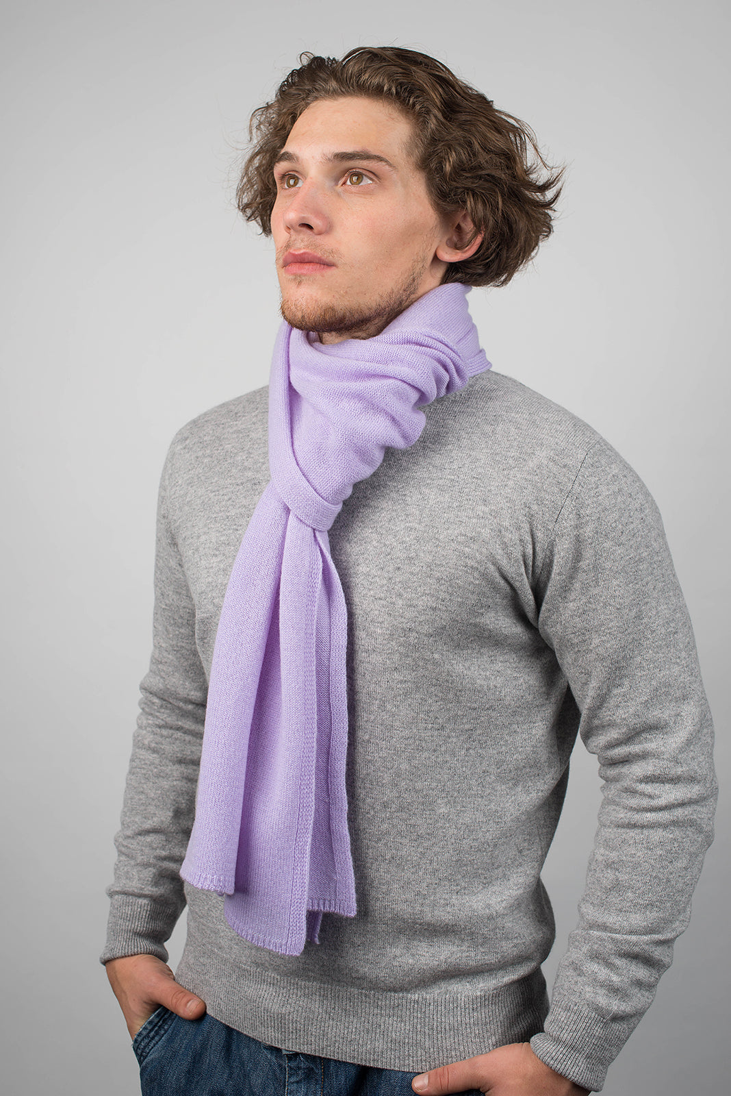 Men's wide 100% cashmere scarf, colour Lilac, view 3 | Dalle Piane Cashmere