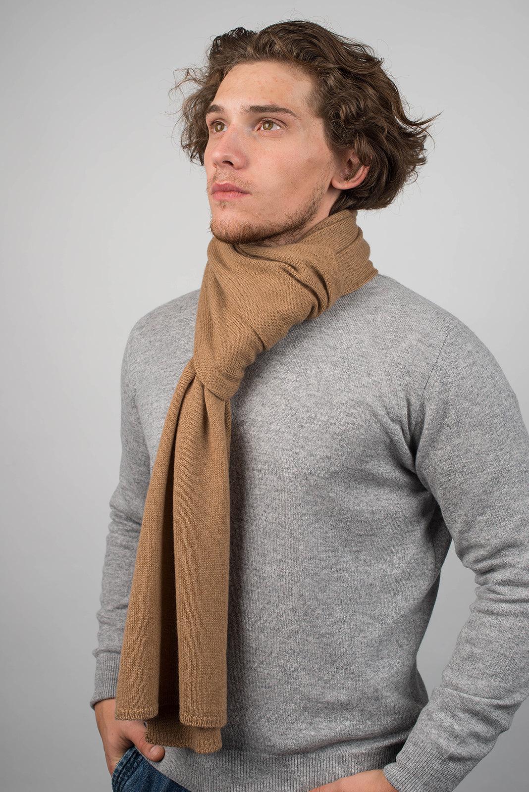 Men's wide 100% cashmere scarf, colour Camel, view 3 | Dalle Piane Cashmere