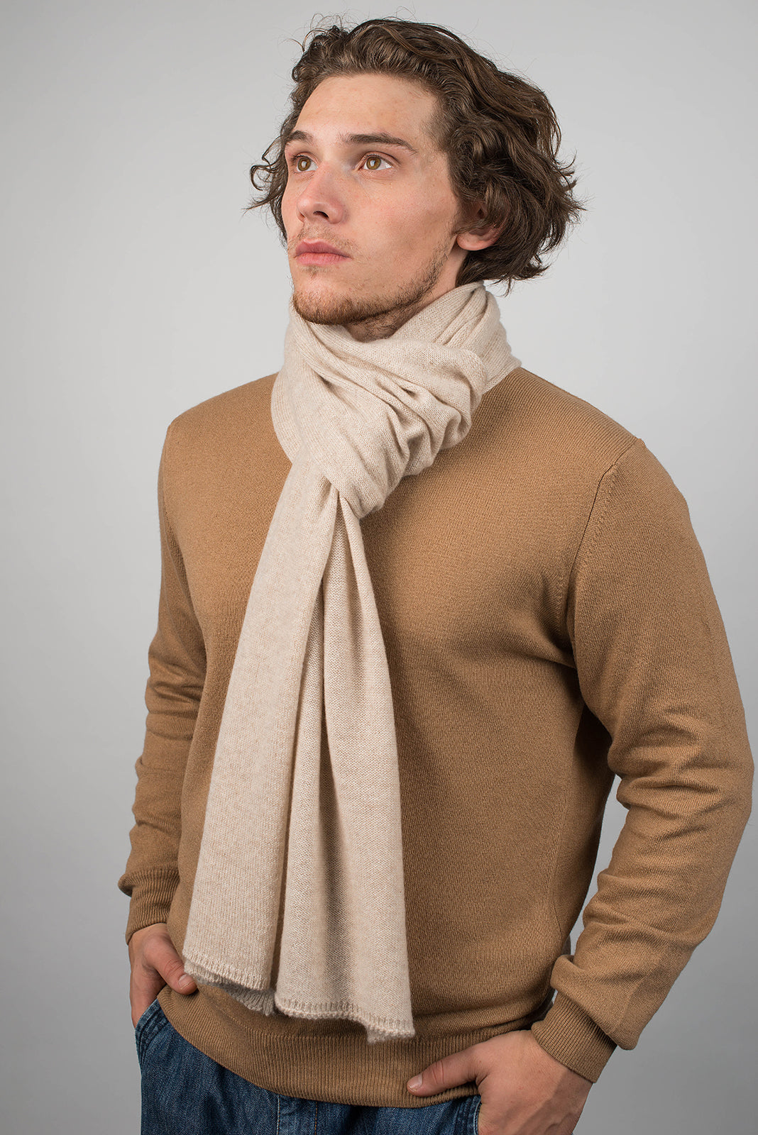 Men's wide 100% cashmere scarf, colour Beige, view 3 | Dalle Piane Cashmere