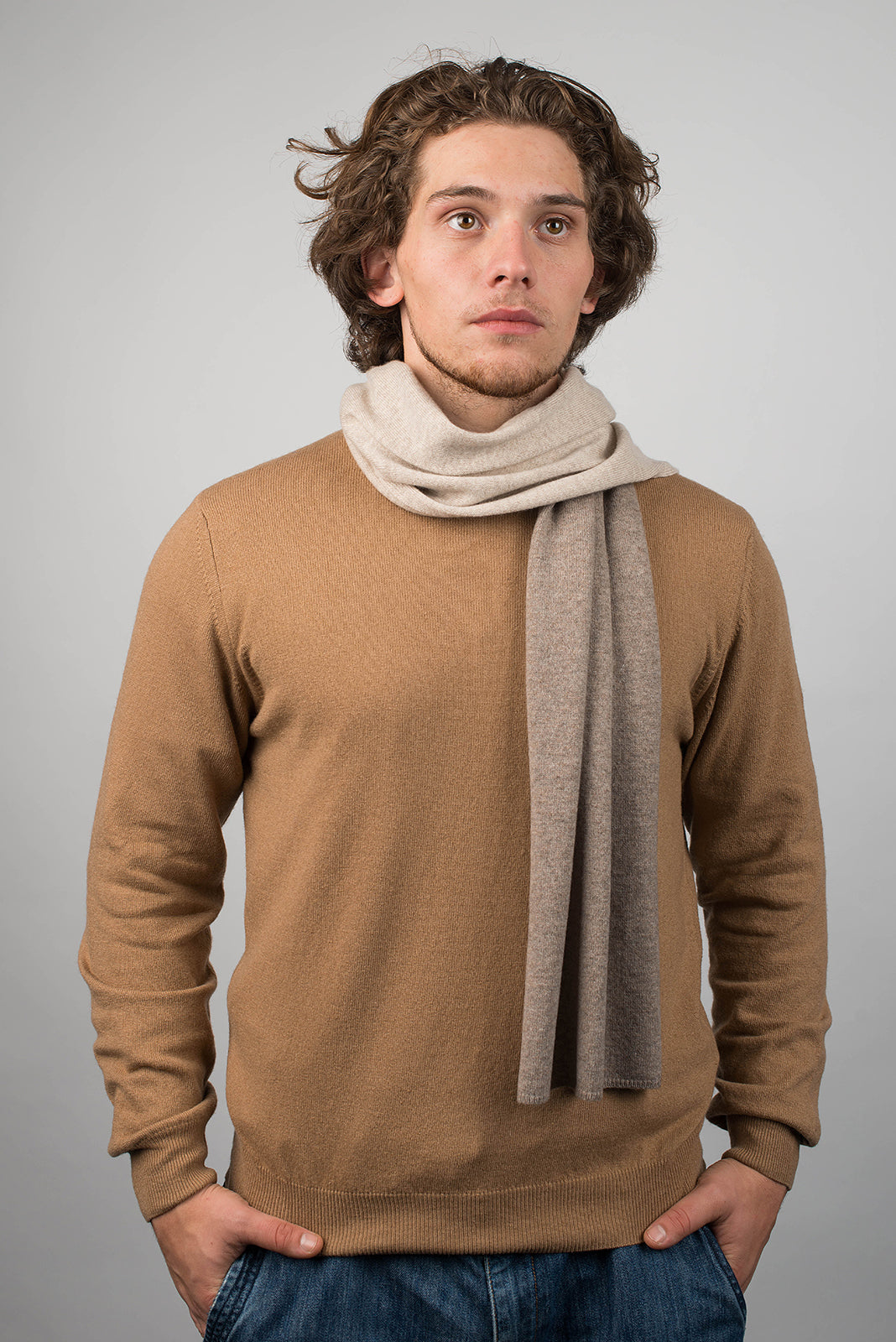 Men's two-tone 100% cashmere scarf, colour Mink-Beige, view 2 | Dalle Piane Cashmere