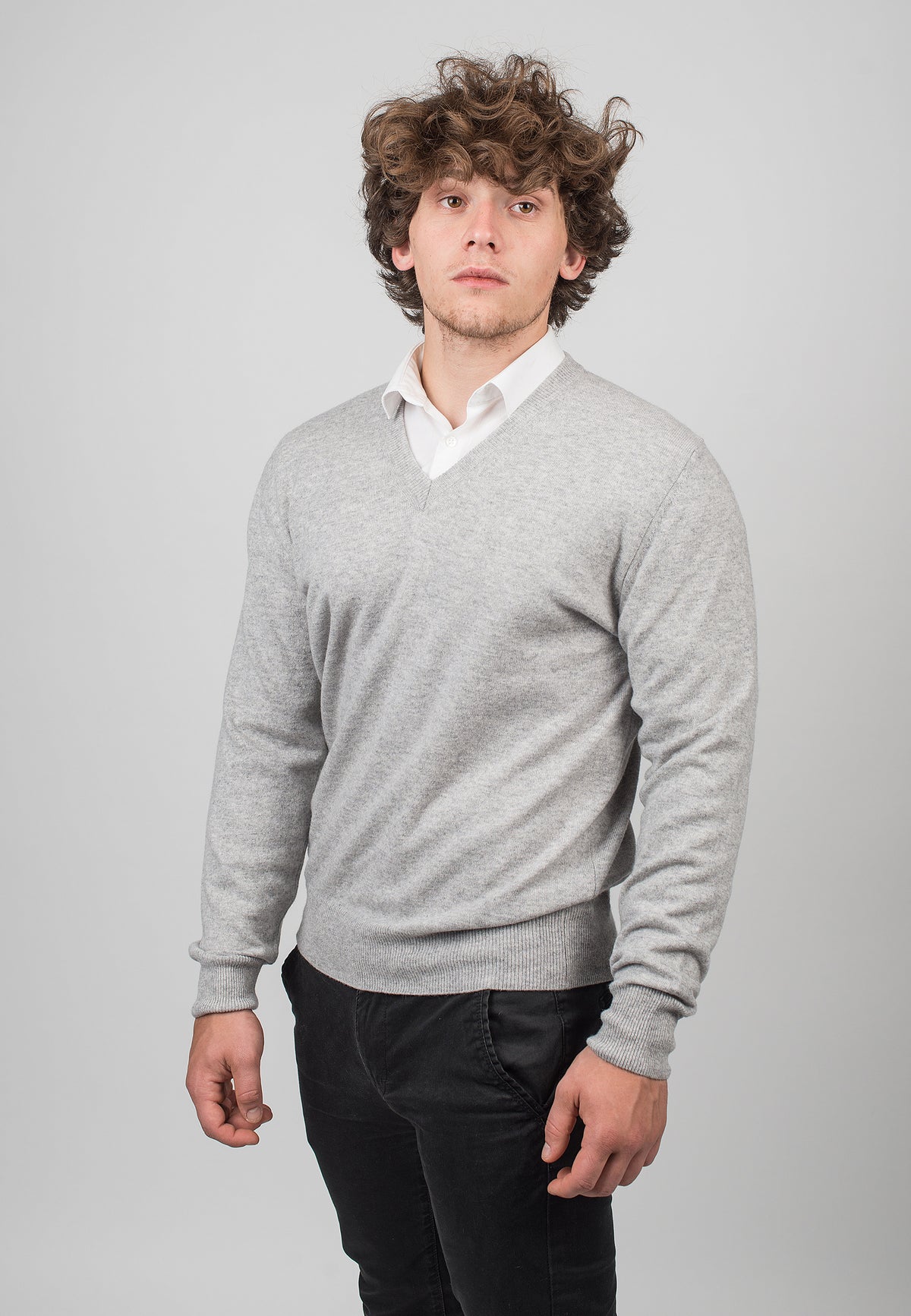 Men's 100% cashmere V-neck, colour Grey, view 2 | Dalle Piane Cashmere