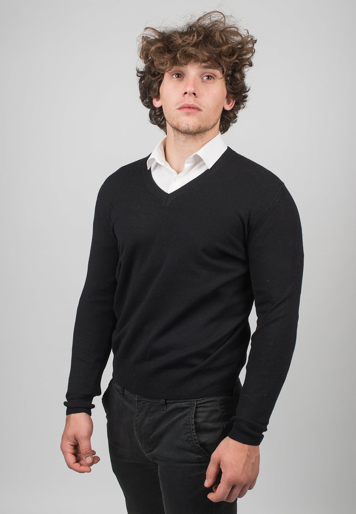 Men's 100% cashmere V-neck, colour Black, view 2 | Dalle Piane Cashmere
