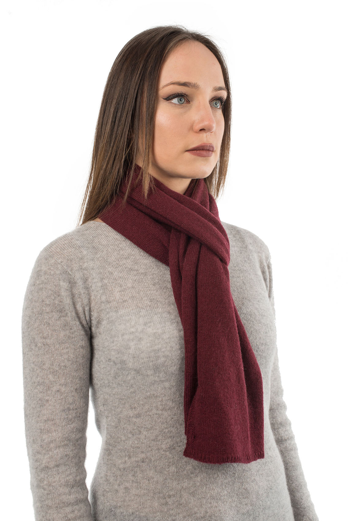 Unisex 100% cashmere scarf, colour Bordeaux, view 2 | Dalle Piane Cashmere