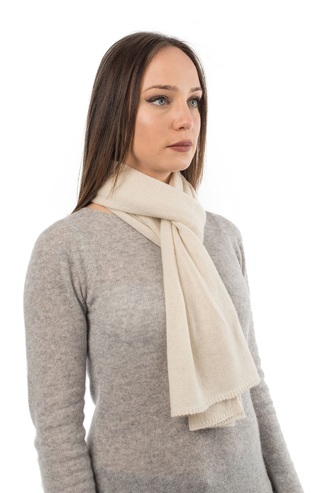 Unisex 100% cashmere scarf, colour Cream, view 2 | Dalle Piane Cashmere