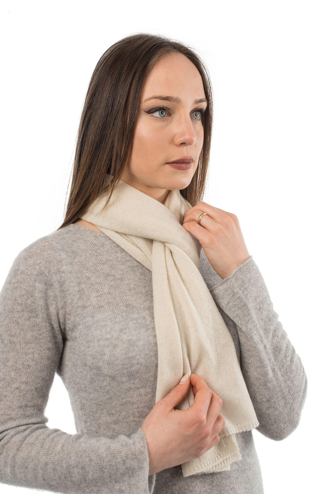 Unisex 100% cashmere scarf, colour Cream, view 3 | Dalle Piane Cashmere
