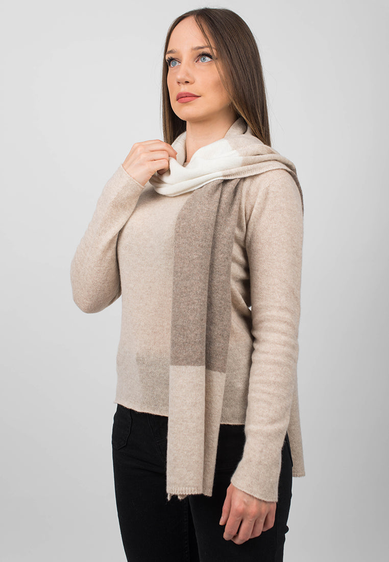 Women's three-colour 100% cashmere scarf, colour Beige-Mink-Cream, view 2 | Dalle Piane Cashmere