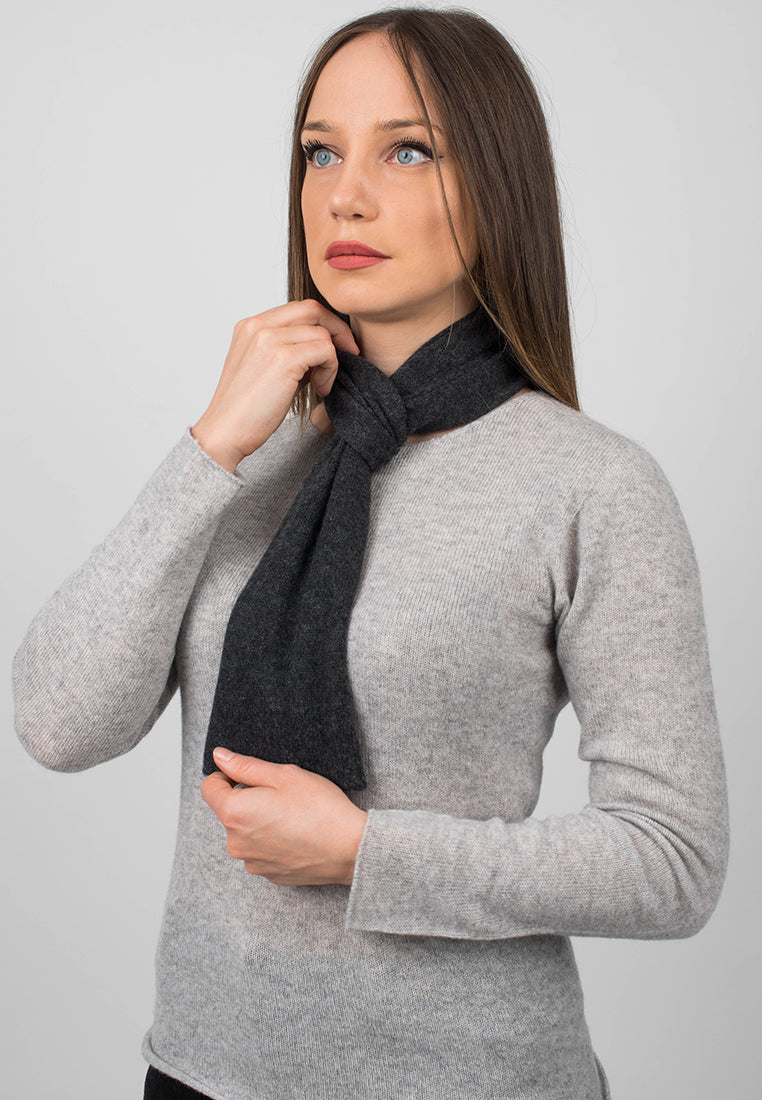 Women's 100% cashmere skinny scarf, colour Anthracite, view 3 | Dalle Piane Cashmere
