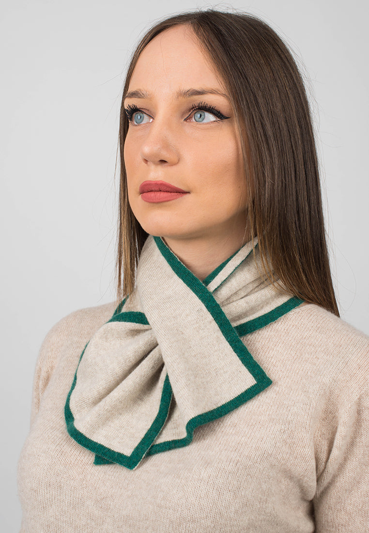 Women's reversible 100% cashmere neck warmer, colour Green, view 4 | Dalle Piane Cashmere