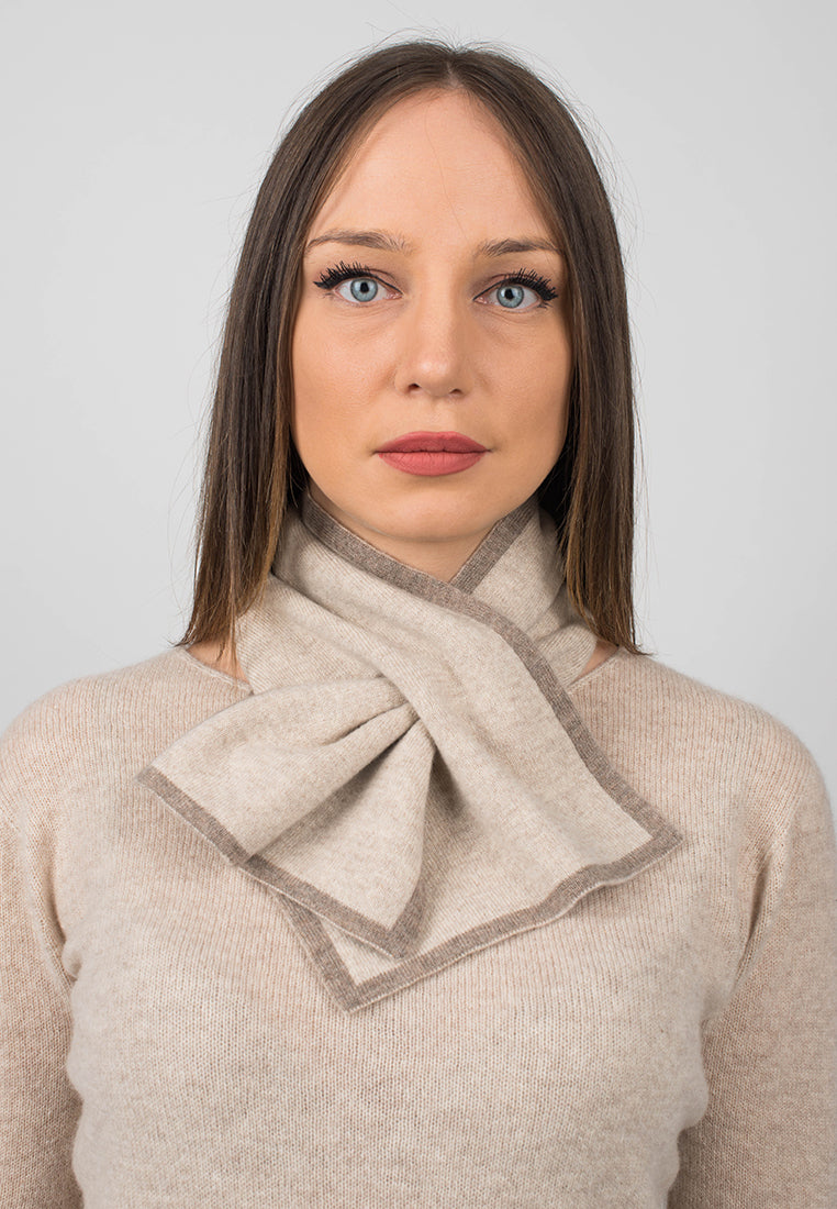 Women's reversible 100% cashmere neck warmer, colour Mink, view 3 | Dalle Piane Cashmere