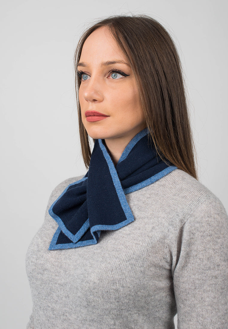 Women's reversible 100% cashmere neck warmer, colour Blue, view 2 | Dalle Piane Cashmere