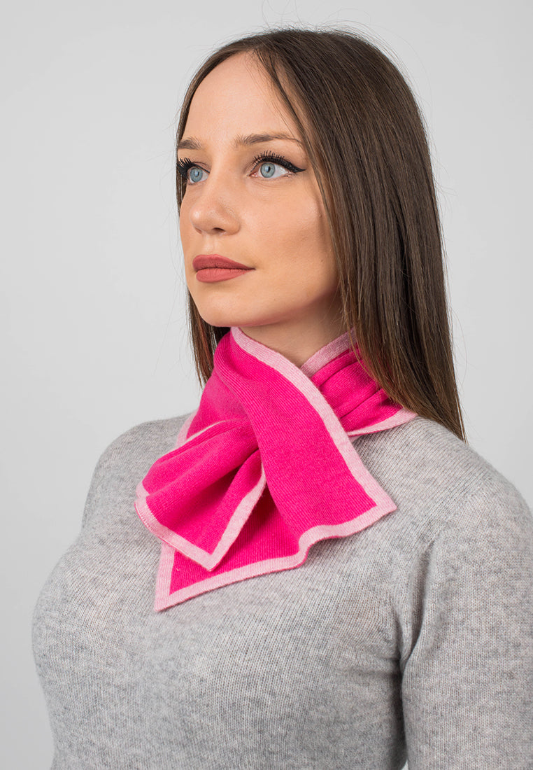 Women's reversible 100% cashmere neck warmer, colour Fuchsia, view 2 | Dalle Piane Cashmere