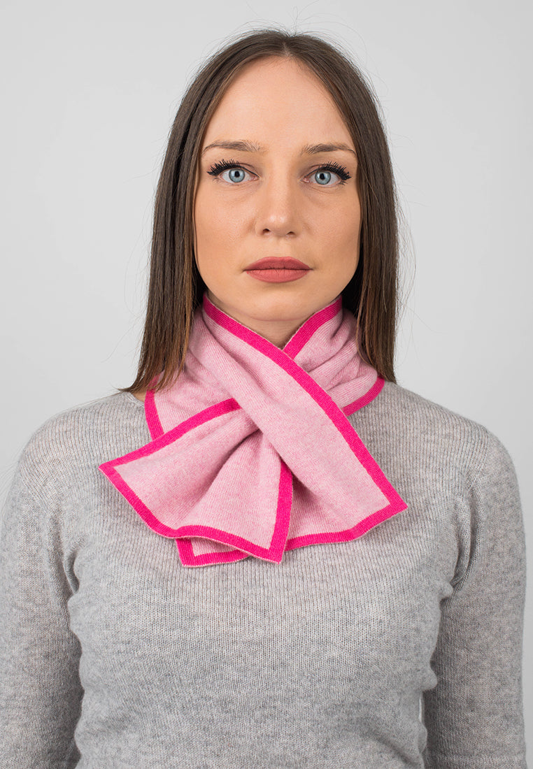 Women's reversible 100% cashmere neck warmer, colour Fuchsia, view 3 | Dalle Piane Cashmere