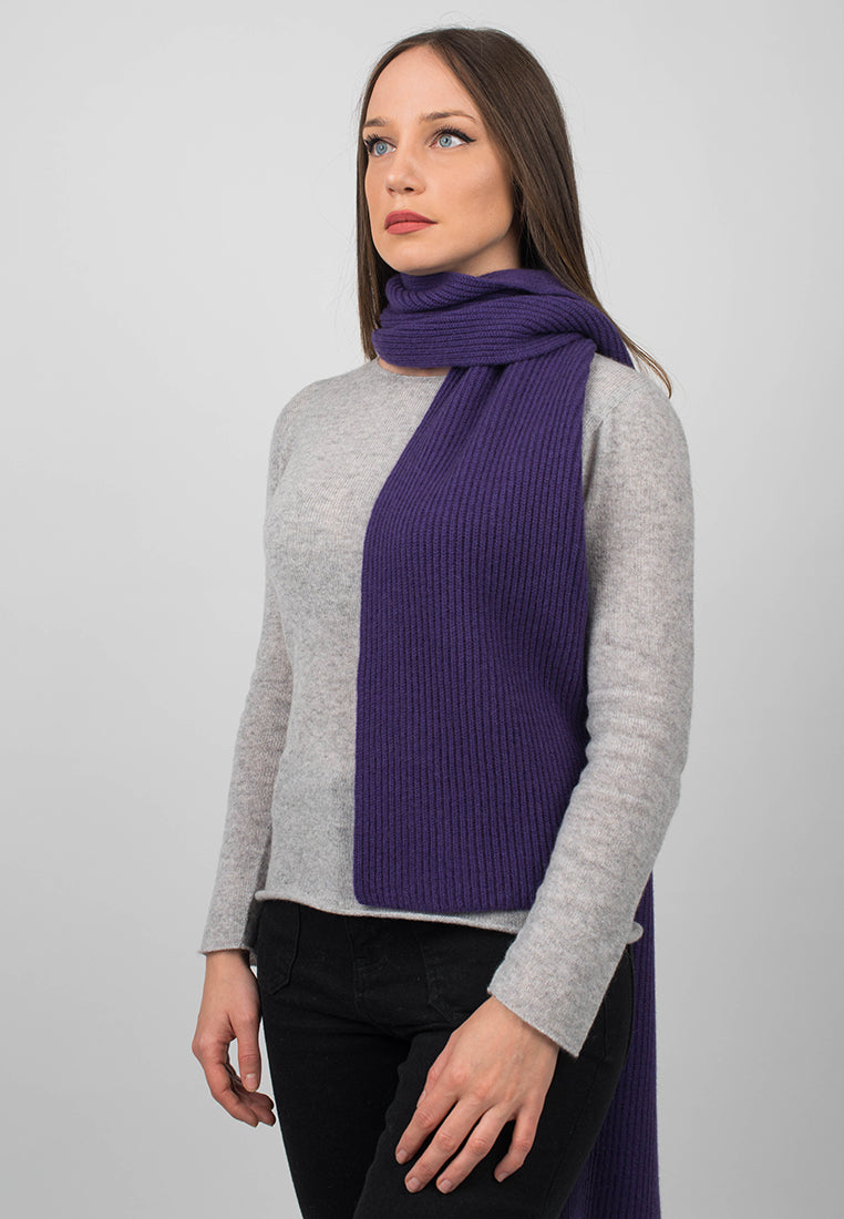 Women's fisherman's rib 100% cashmere scarf, colour Purple, view 2 | Dalle Piane Cashmere