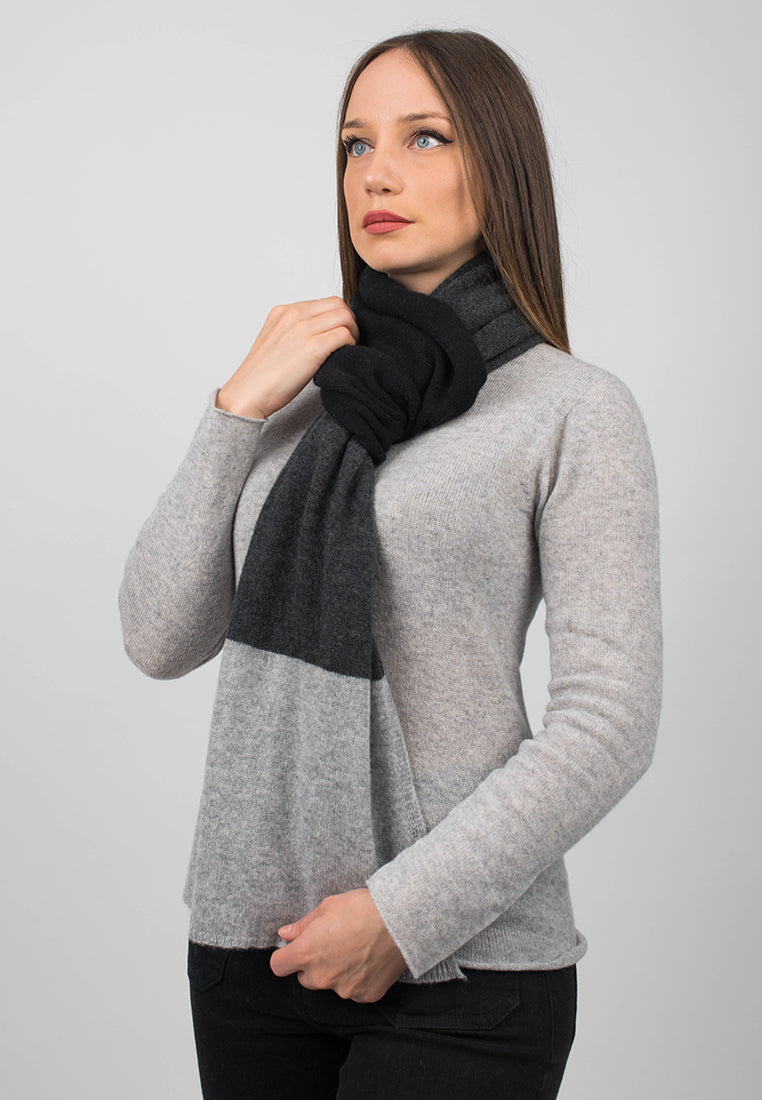 Women's three-colour 100% cashmere scarf, colour Black-Grey-Anthracite, view 4 | Dalle Piane Cashmere