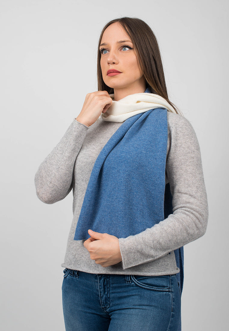 Women's two-tone 100% cashmere scarf, colour Cream-Light Blue, view 3 | Dalle Piane Cashmere