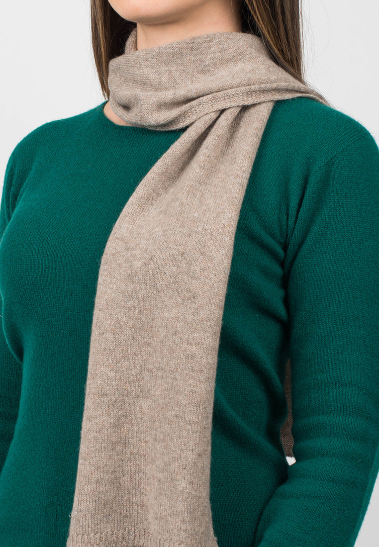 Women's 100% cashmere skinny scarf, colour Mink, view 2 | Dalle Piane Cashmere